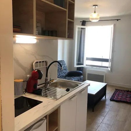 Sur Le Port De St Martin De Re Appartement