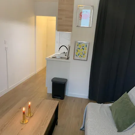 Sur Le Port De St Martin De Re